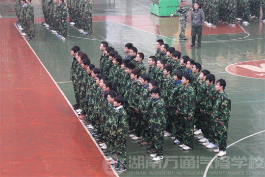迎接新挑戰 軍歌嘹亮 夢在萬通