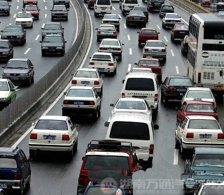 湖南萬(wàn)通汽車(chē)學(xué)校，培養(yǎng)汽修人才的搖籃