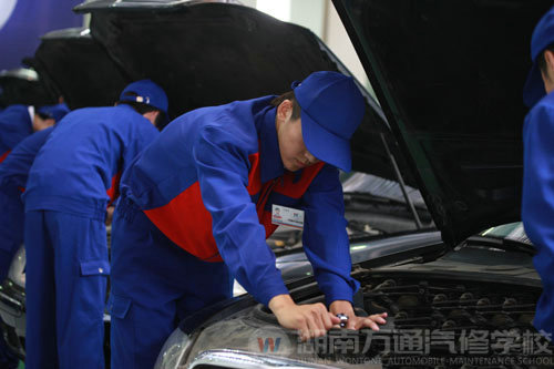 湖南萬通汽車學校，一流汽修學校