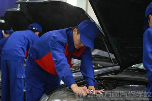 網易：招工難仍持續 萬通花開汽修教育