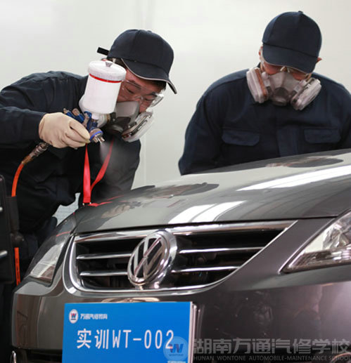 汽修高級(jí)技師