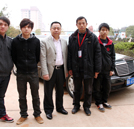 什么？企業(yè)老總竟開奔馳接萬通學(xué)子上崗！