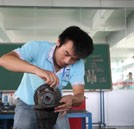 大學畢業生蝸居啃老 就業出路在何方