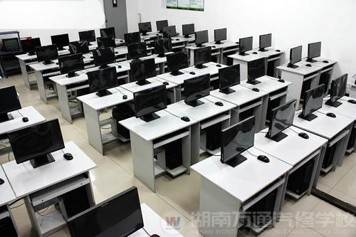 湖南萬通汽修學校，一流汽修學校