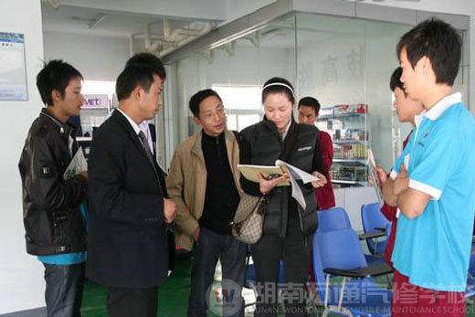 V-KOOL威固汽車美容公司與湖南萬通強強聯合