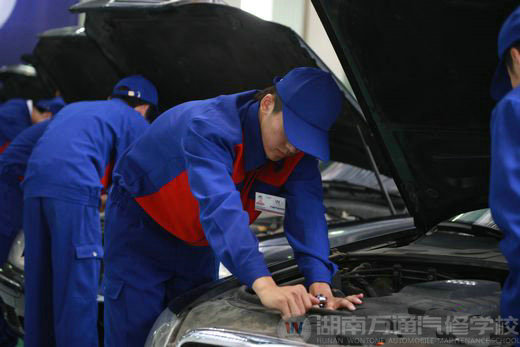汽修業青睞職校人才 汽修市場誰占先機