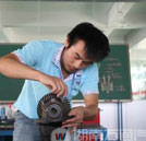汽車行業前景廣闊 萬通學子就業薪資待遇佳