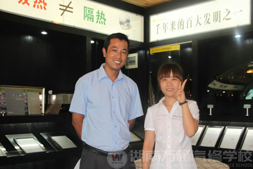 湖南萬通汽修學校對杰出校友進行回訪