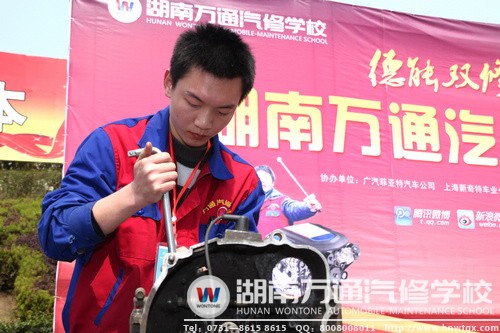 比賽進(jìn)行時(shí)，選手全神貫注的神情是最帥的
