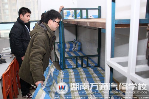 鄒老師關愛每一名學生