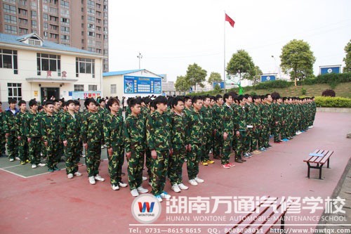 新生軍訓拉開序幕