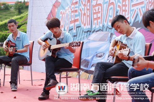 吉他協會的同學們帶來的吉他演奏