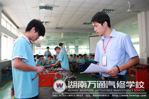 湖南萬通里的中專班學子在實踐