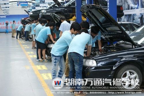 湖南萬通理實一體化教學，打造理論實踐能力兼備的專業汽修人才