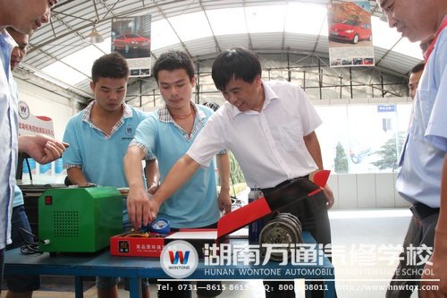 闞教授與學子交流