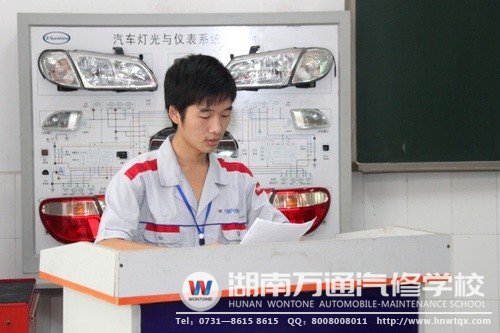 學生代表吳國強表達了立志成才的決心！