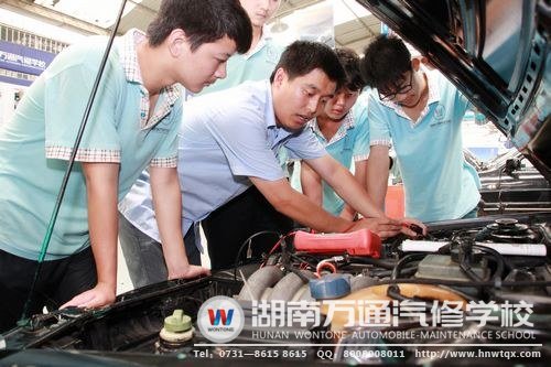 湖南萬通理實一體化教學，讓學生學到實實在在的技術