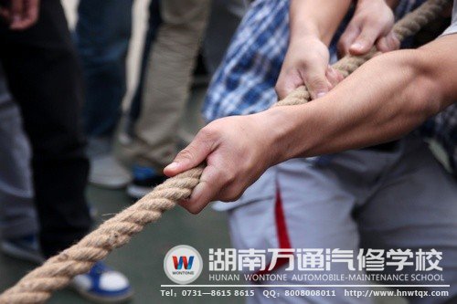 一根繩子，見證了同學們的“心連心”