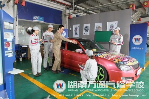 掌握實(shí)用技能，是大學(xué)生破解就業(yè)難的關(guān)鍵