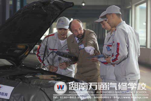 汽車行業(yè)發(fā)展迅猛，學(xué)汽修成為了一個極具潛力的選擇