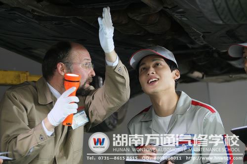 初中生適合學汽修