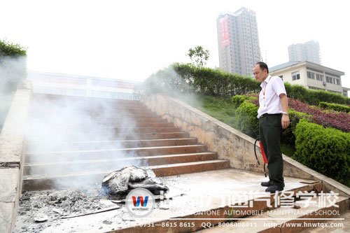掌握必備的消防安全知識(shí)，滅火其實(shí)并不難