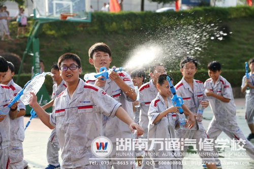 豐富多彩的校園活動，使學習更輕松