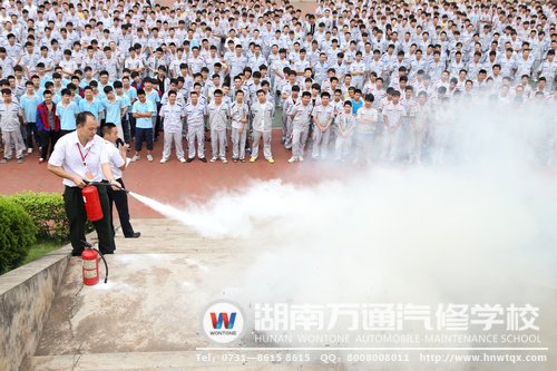 湖南萬通：學校組織消防演練，提高學生消防意識