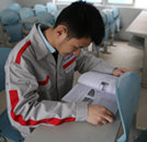 大學生新生采訪:學習汽車美容只為創業