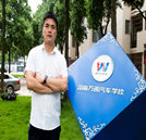 嚴中有慈，亦師亦友——陳文
