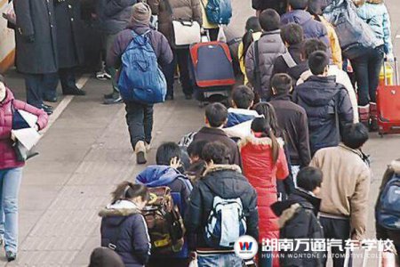 做辛苦的打工人，不如學(xué)技術(shù)自己創(chuàng)業(yè)做老板