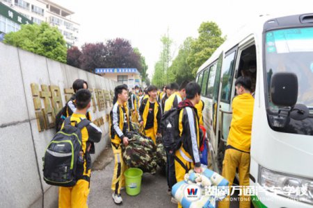 畢業即就業！比亞迪校企共建專業學子赴企上崗