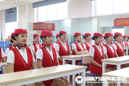 8月底了，你還沒(méi)選好學(xué)校嗎？