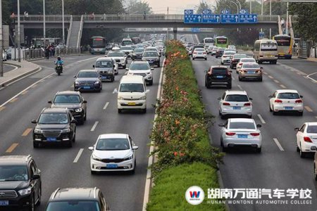 盤點(diǎn)！汽車美容行業(yè)創(chuàng)業(yè)成功指數(shù)最高的六大項(xiàng)目！