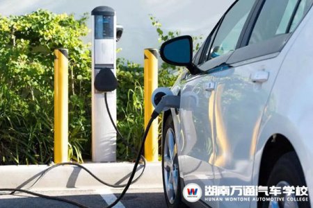 汽車知識|春節開車返鄉，這些用車知識你必須知道！