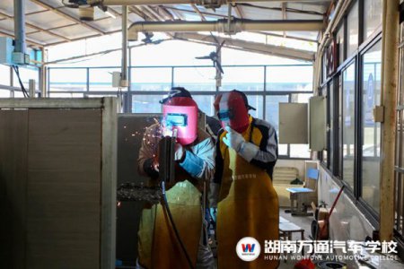 學焊接技術，推薦你來湖南萬通！