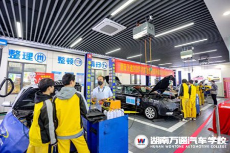 降溫？這里簡直不要太火熱！速來圍觀……