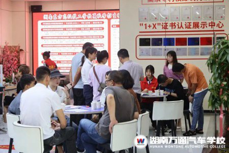 400-500分左右的中考生如何擇校？拒絕假大空，選能“落地”的學校才是成功之道！