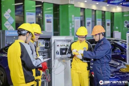 今年高考人數(shù)突破1342萬，復(fù)讀生413萬，預(yù)計(jì)900萬考生無緣本科......