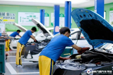 馬上要開學(xué)了,技校生、中專生、職高生可以轉(zhuǎn)校嗎?