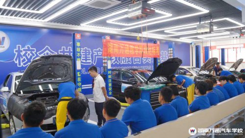 國家支持的新能源汽車產業,在湖南省內去哪里學更專業?